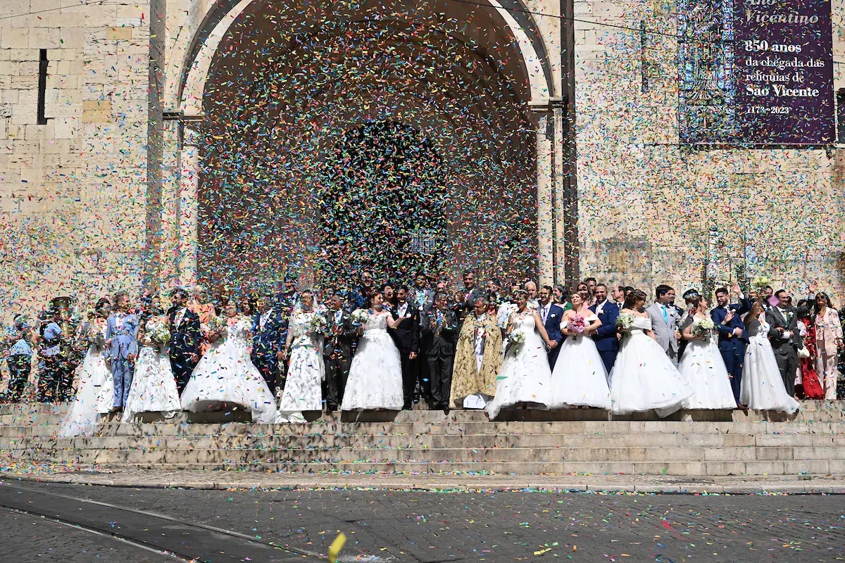 Casamentos de Santo António — mass wedding ceremony at Sé Cathedral, Lisbon